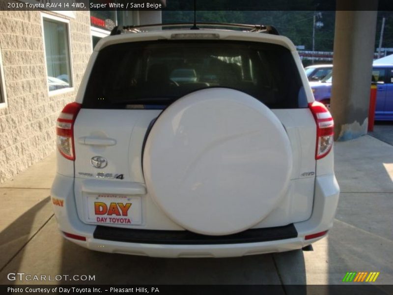 Super White / Sand Beige 2010 Toyota RAV4 I4 4WD