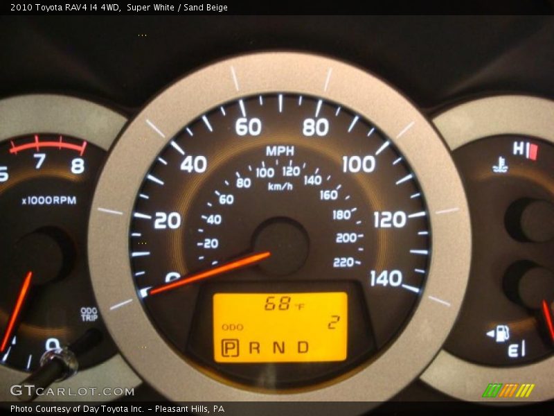 Super White / Sand Beige 2010 Toyota RAV4 I4 4WD