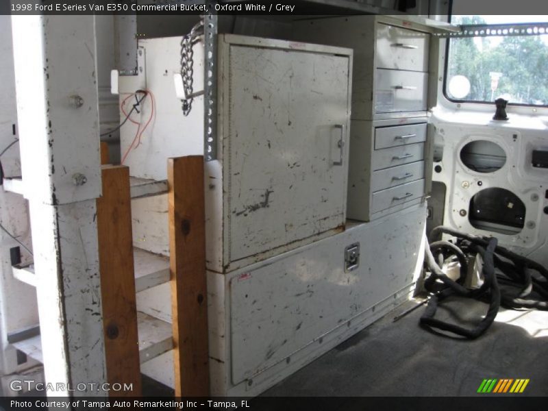 Oxford White / Grey 1998 Ford E Series Van E350 Commercial Bucket