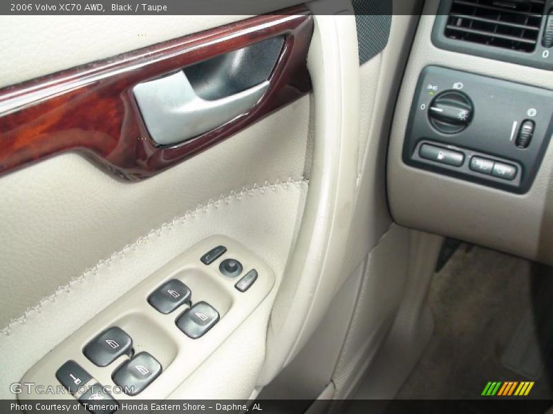 Black / Taupe 2006 Volvo XC70 AWD