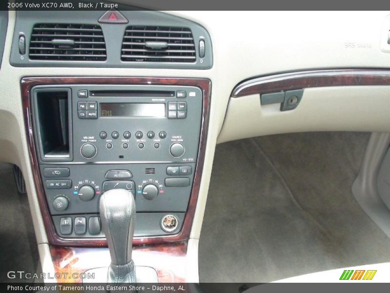 Black / Taupe 2006 Volvo XC70 AWD