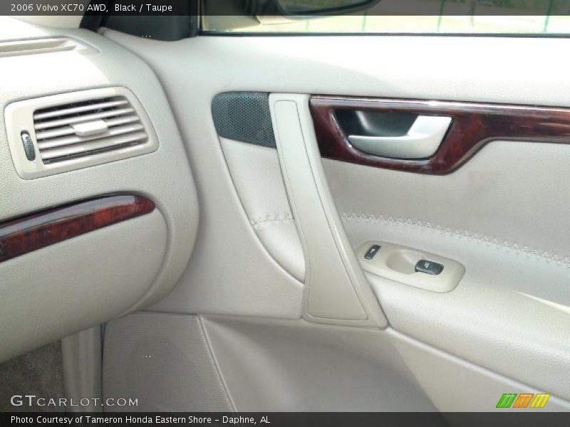 Black / Taupe 2006 Volvo XC70 AWD