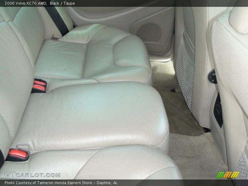 Black / Taupe 2006 Volvo XC70 AWD