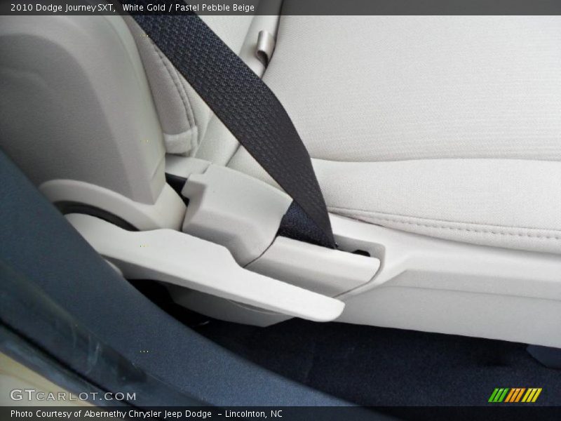 White Gold / Pastel Pebble Beige 2010 Dodge Journey SXT