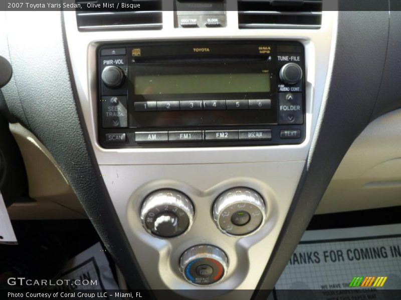 Olive Mist / Bisque 2007 Toyota Yaris Sedan