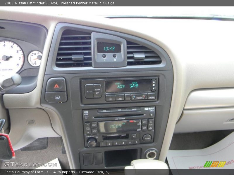 Polished Pewter Metallic / Beige 2003 Nissan Pathfinder SE 4x4