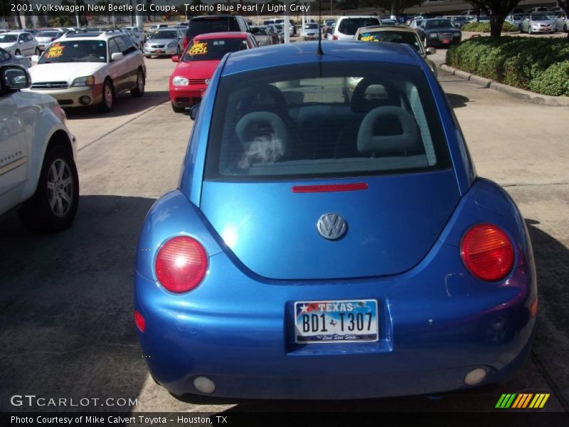 Techno Blue Pearl / Light Grey 2001 Volkswagen New Beetle GL Coupe