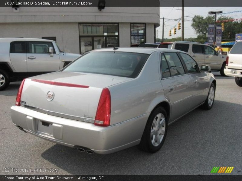 Light Platinum / Ebony 2007 Cadillac DTS Sedan