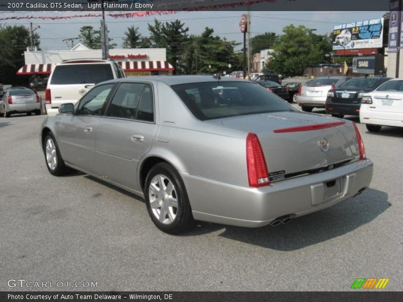 Light Platinum / Ebony 2007 Cadillac DTS Sedan