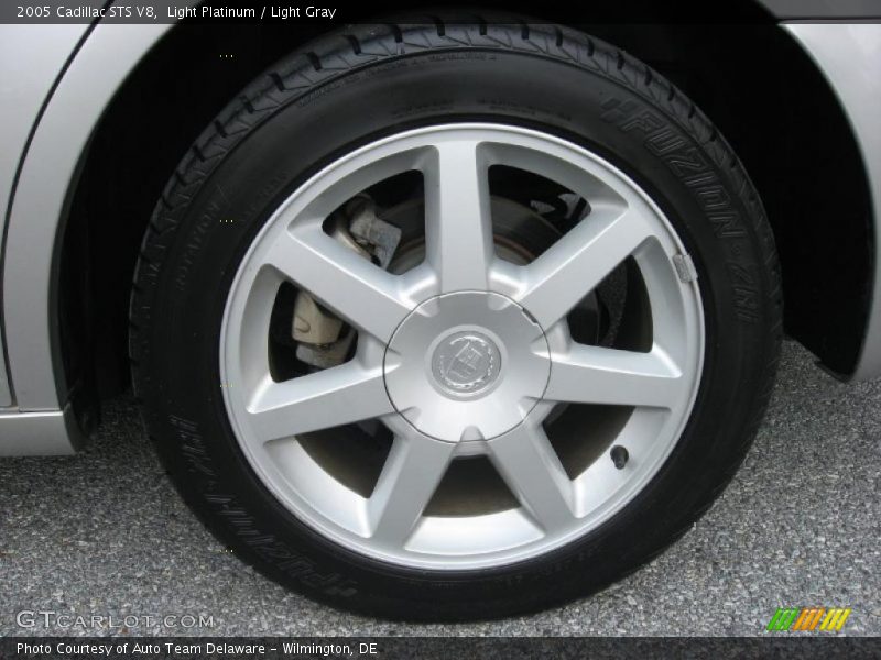 Light Platinum / Light Gray 2005 Cadillac STS V8