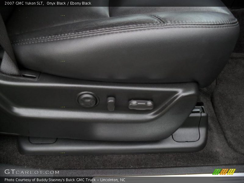 Onyx Black / Ebony Black 2007 GMC Yukon SLT