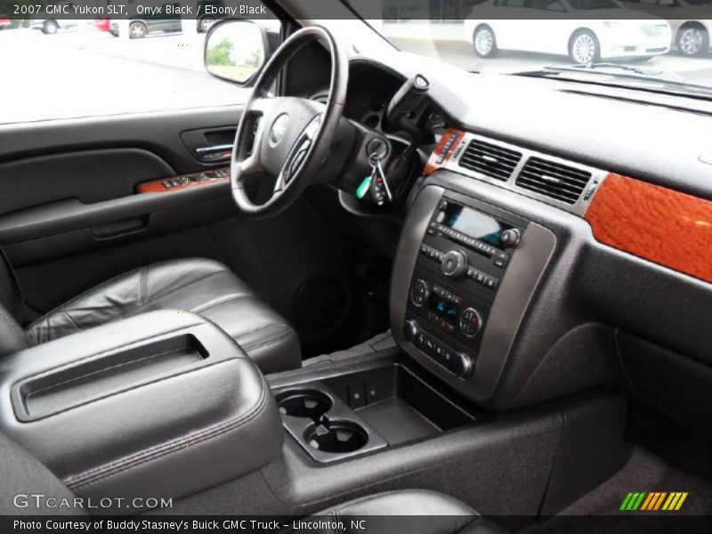 Onyx Black / Ebony Black 2007 GMC Yukon SLT