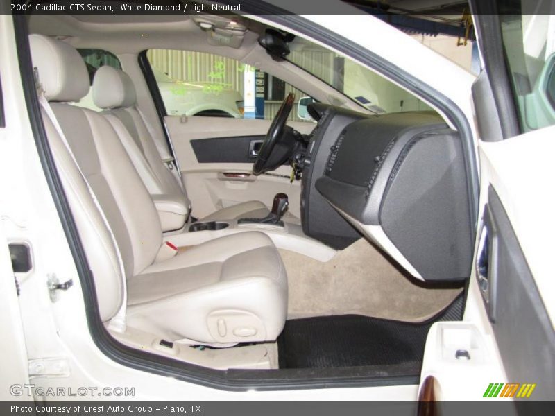 White Diamond / Light Neutral 2004 Cadillac CTS Sedan