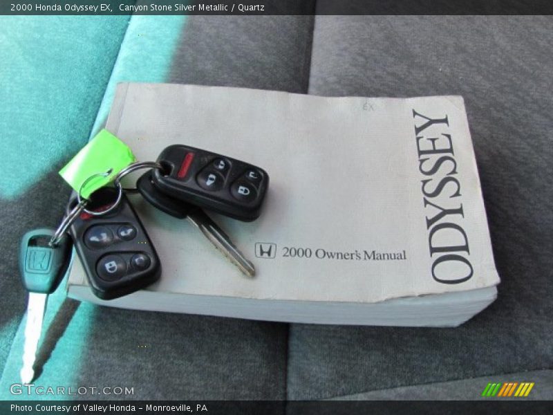 Canyon Stone Silver Metallic / Quartz 2000 Honda Odyssey EX