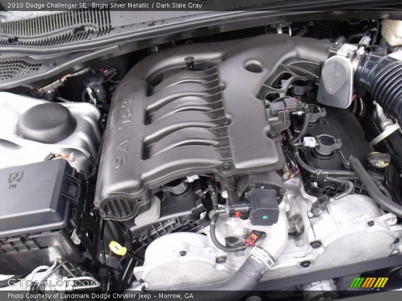 Bright Silver Metallic / Dark Slate Gray 2010 Dodge Challenger SE