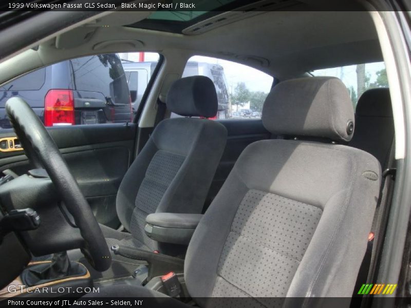 Black Magic Pearl / Black 1999 Volkswagen Passat GLS Sedan