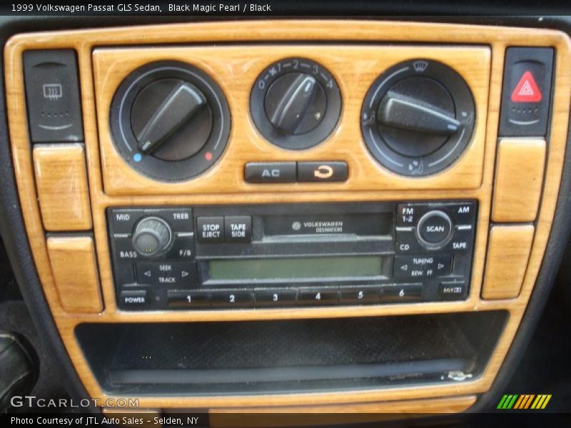 Black Magic Pearl / Black 1999 Volkswagen Passat GLS Sedan