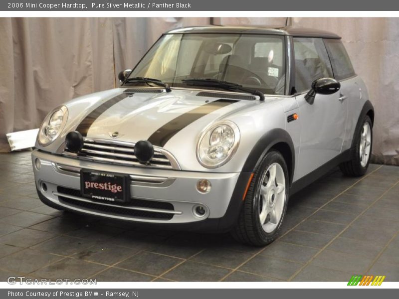 Pure Silver Metallic / Panther Black 2006 Mini Cooper Hardtop