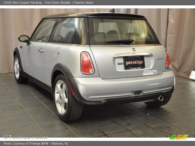 Pure Silver Metallic / Panther Black 2006 Mini Cooper Hardtop