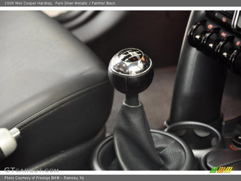 Pure Silver Metallic / Panther Black 2006 Mini Cooper Hardtop