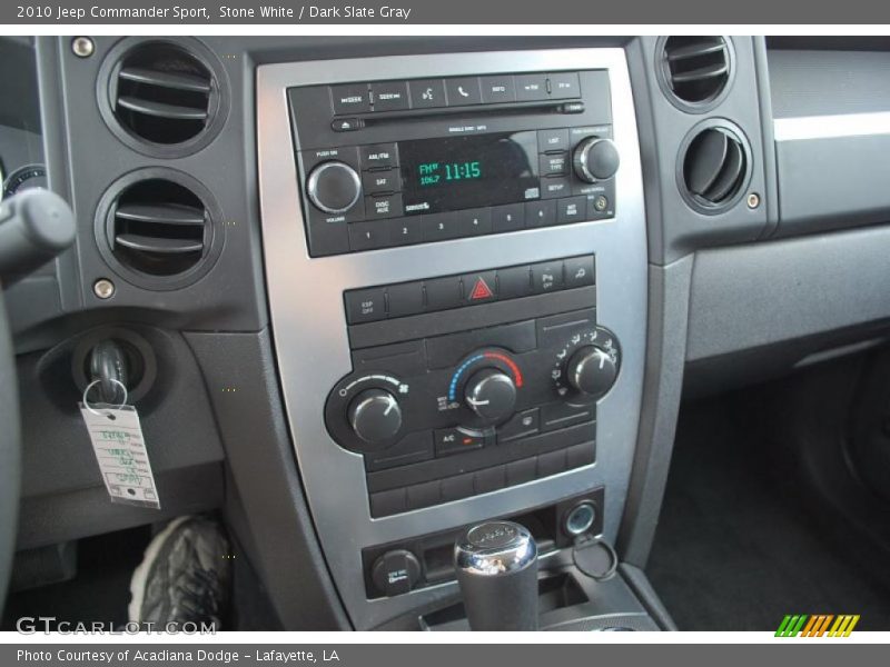 Stone White / Dark Slate Gray 2010 Jeep Commander Sport