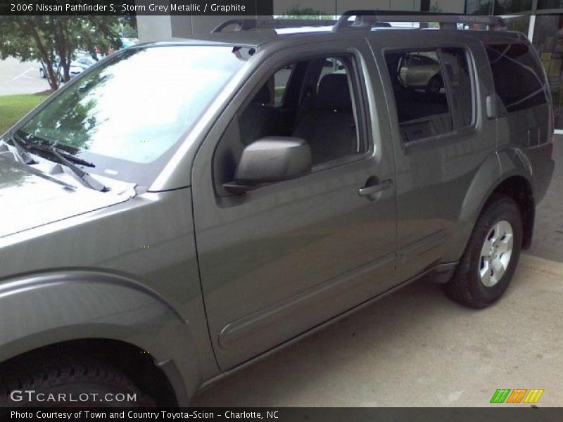Storm Grey Metallic / Graphite 2006 Nissan Pathfinder S