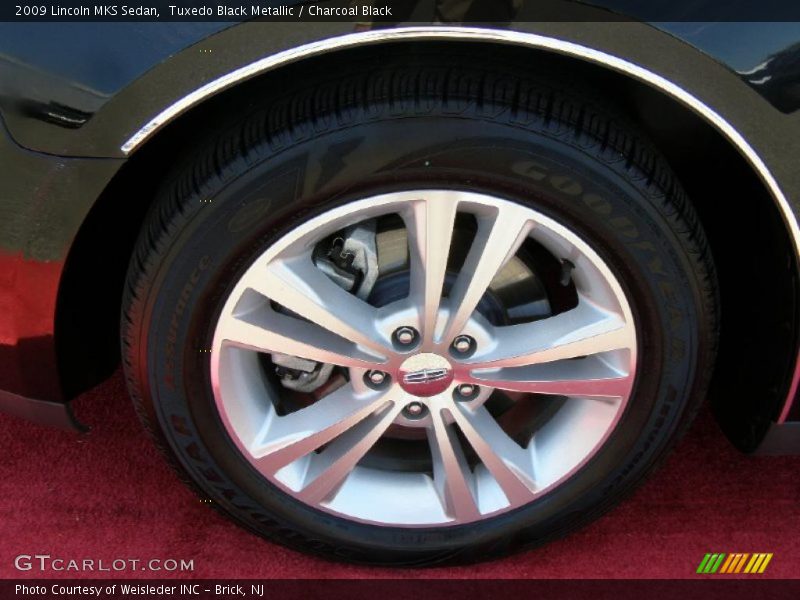 Tuxedo Black Metallic / Charcoal Black 2009 Lincoln MKS Sedan