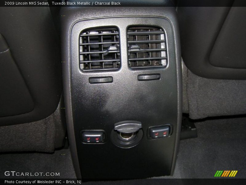 Tuxedo Black Metallic / Charcoal Black 2009 Lincoln MKS Sedan
