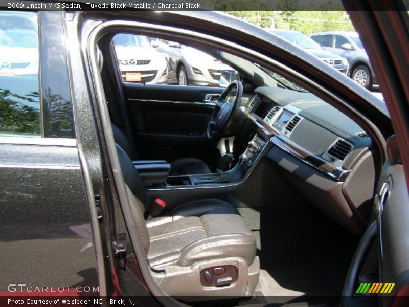 Tuxedo Black Metallic / Charcoal Black 2009 Lincoln MKS Sedan