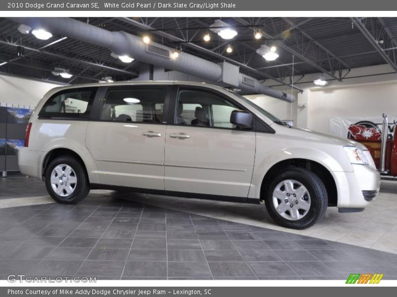 White Gold Pearl / Dark Slate Gray/Light Shale 2010 Dodge Grand Caravan SE