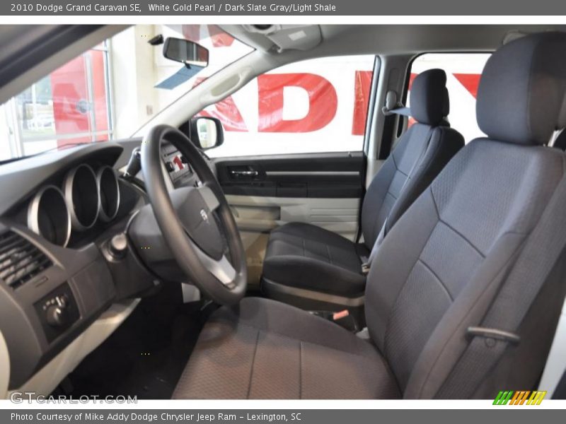White Gold Pearl / Dark Slate Gray/Light Shale 2010 Dodge Grand Caravan SE