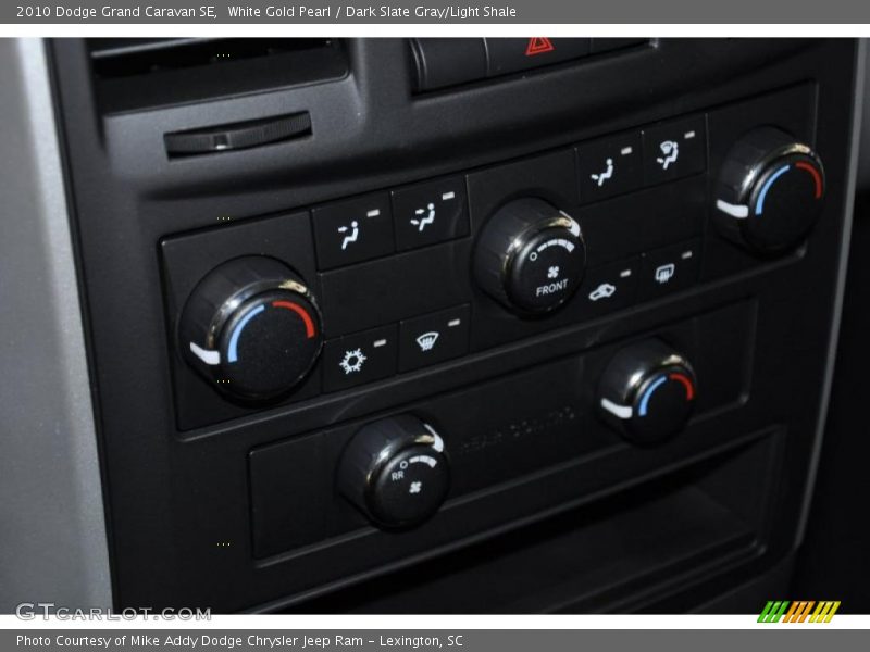 White Gold Pearl / Dark Slate Gray/Light Shale 2010 Dodge Grand Caravan SE