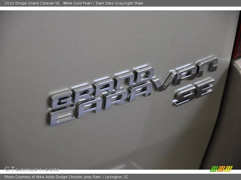 White Gold Pearl / Dark Slate Gray/Light Shale 2010 Dodge Grand Caravan SE
