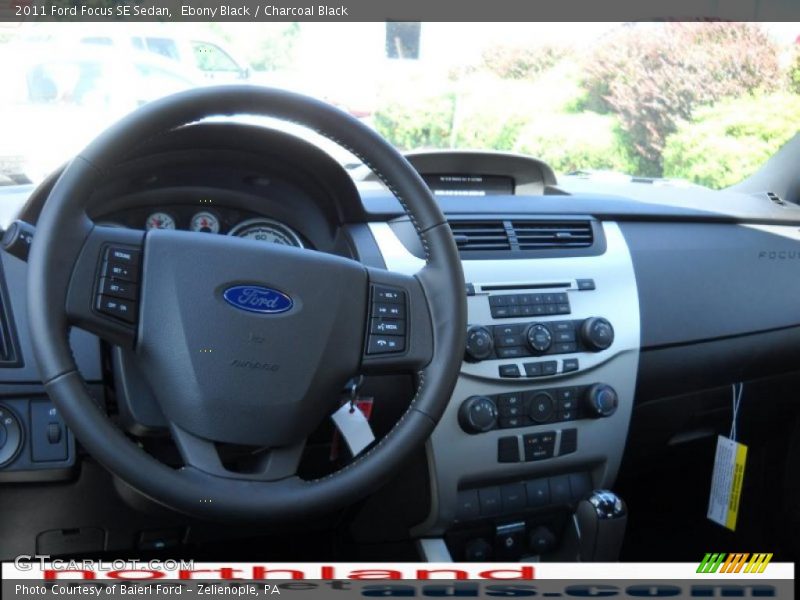 Ebony Black / Charcoal Black 2011 Ford Focus SE Sedan