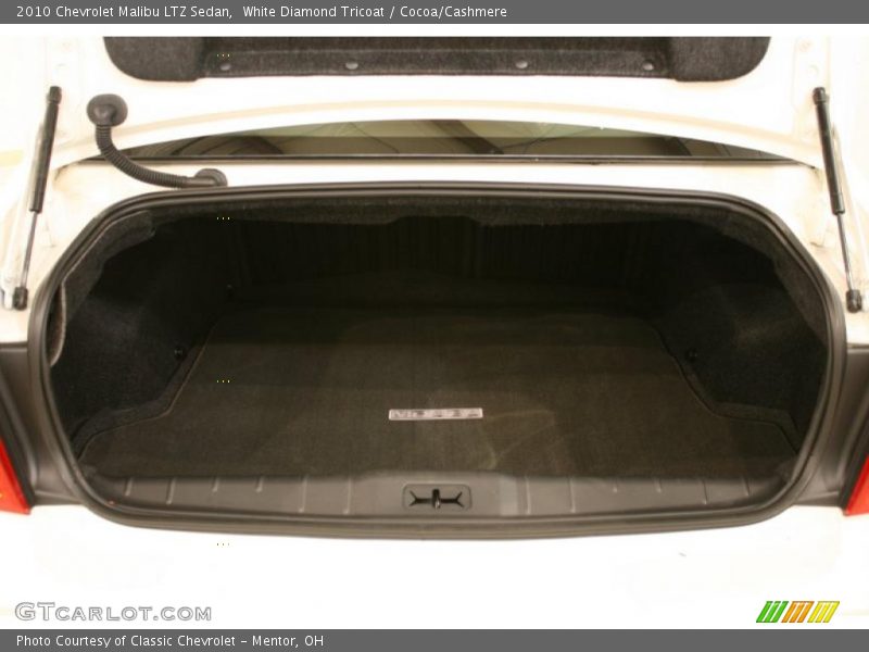 White Diamond Tricoat / Cocoa/Cashmere 2010 Chevrolet Malibu LTZ Sedan