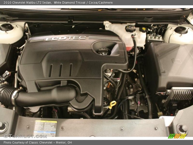 White Diamond Tricoat / Cocoa/Cashmere 2010 Chevrolet Malibu LTZ Sedan