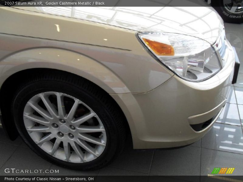 Golden Cashmere Metallic / Black 2007 Saturn Aura XR