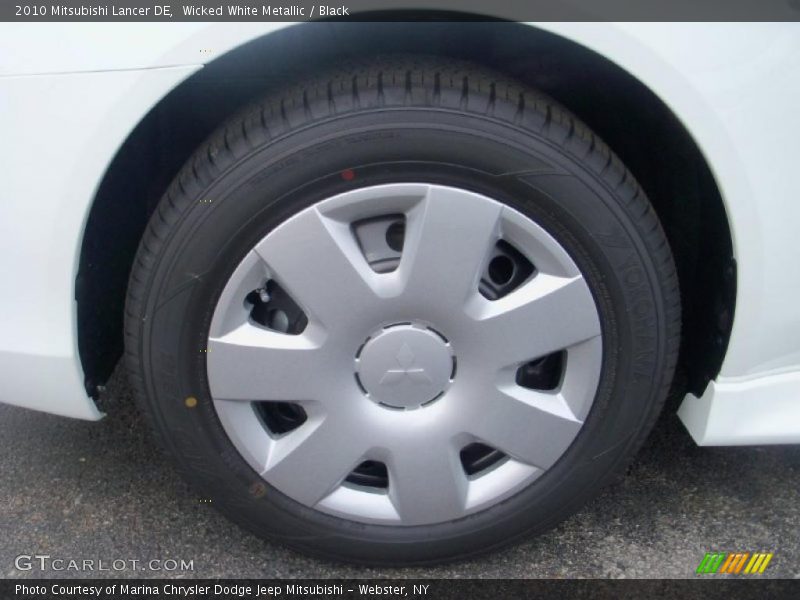 Wicked White Metallic / Black 2010 Mitsubishi Lancer DE
