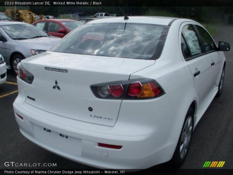 Wicked White Metallic / Black 2010 Mitsubishi Lancer DE