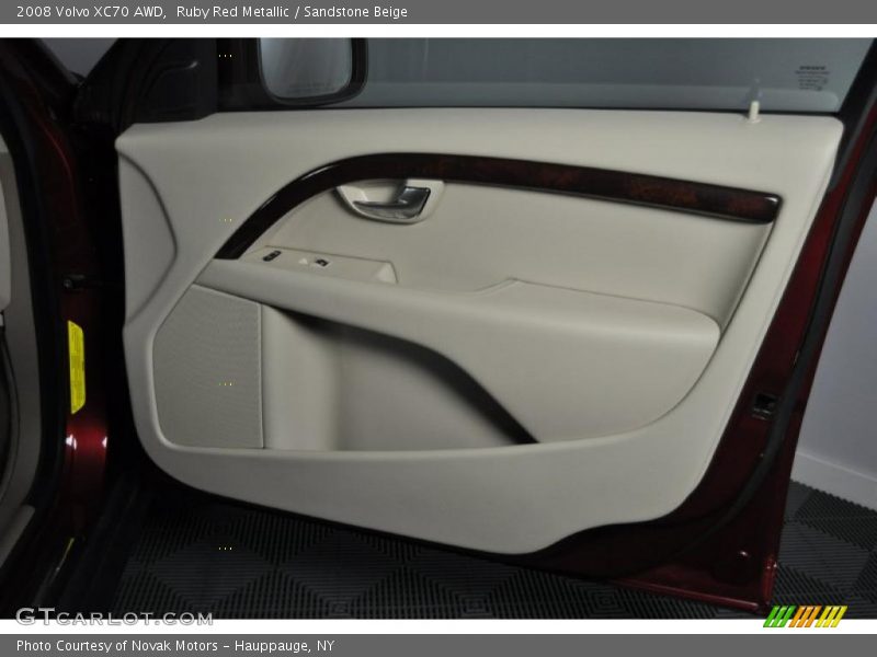 Ruby Red Metallic / Sandstone Beige 2008 Volvo XC70 AWD