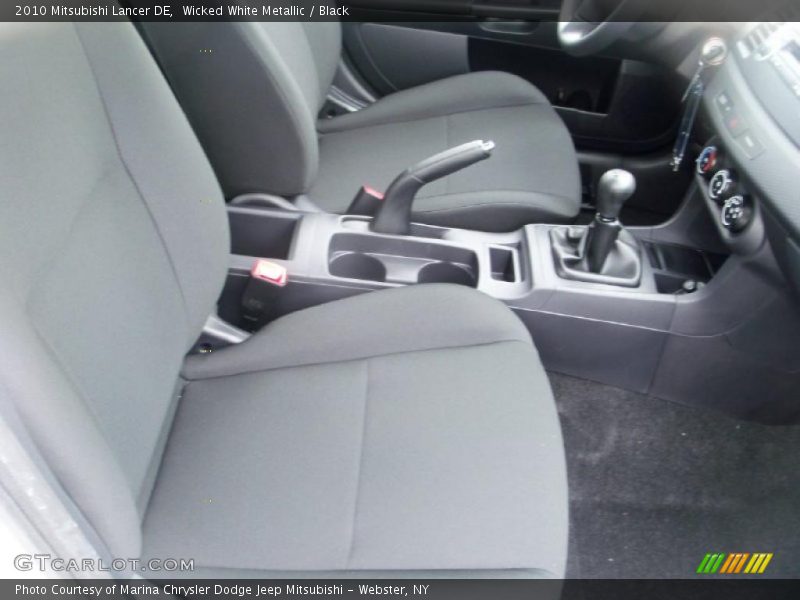 Wicked White Metallic / Black 2010 Mitsubishi Lancer DE