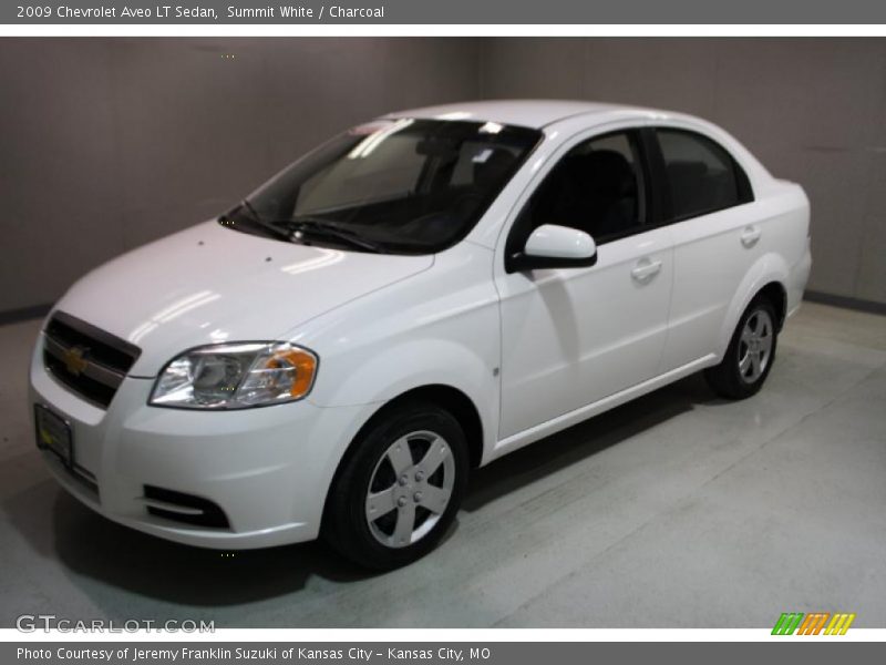 Summit White / Charcoal 2009 Chevrolet Aveo LT Sedan