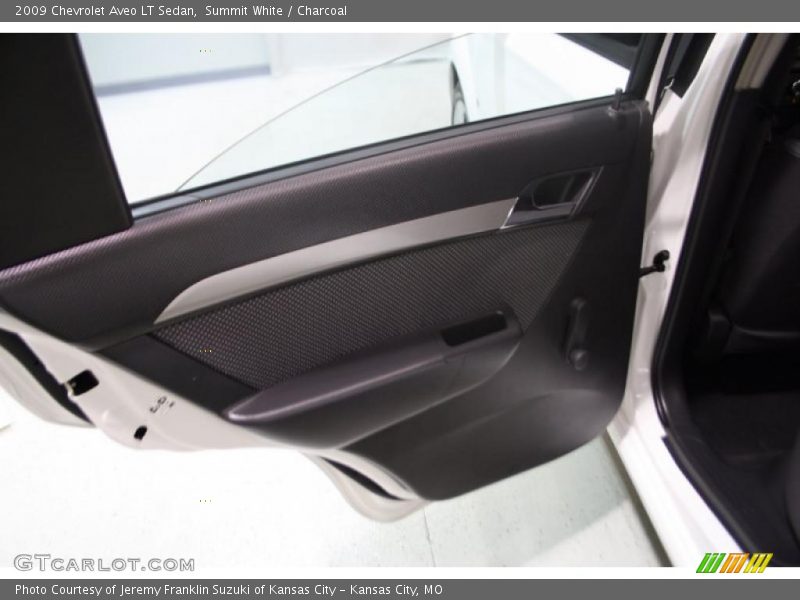 Summit White / Charcoal 2009 Chevrolet Aveo LT Sedan