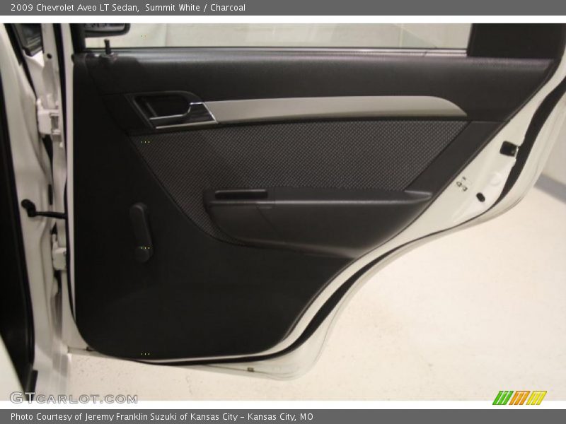 Summit White / Charcoal 2009 Chevrolet Aveo LT Sedan