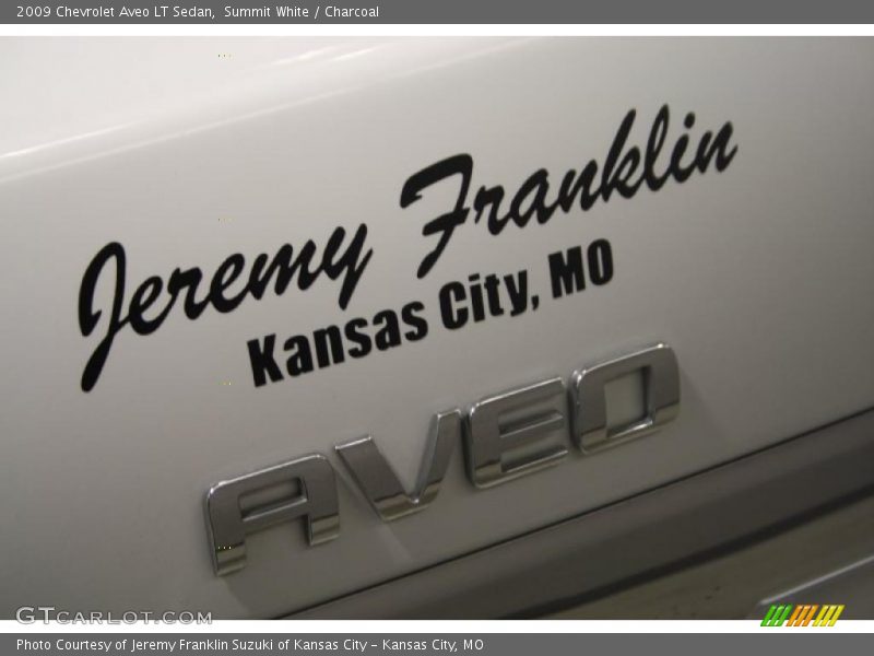Summit White / Charcoal 2009 Chevrolet Aveo LT Sedan