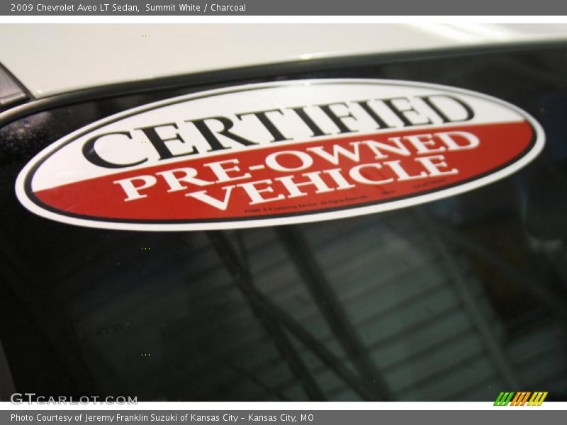 Summit White / Charcoal 2009 Chevrolet Aveo LT Sedan