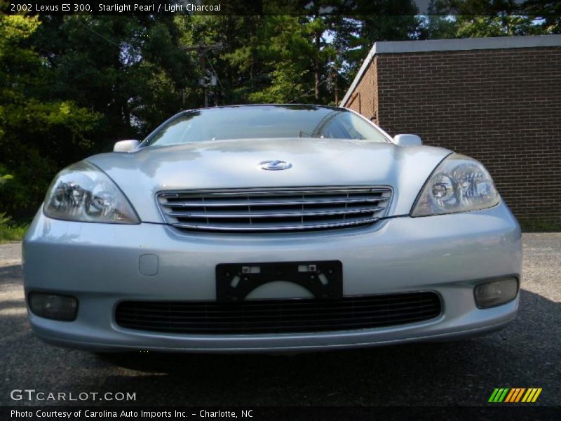 Starlight Pearl / Light Charcoal 2002 Lexus ES 300