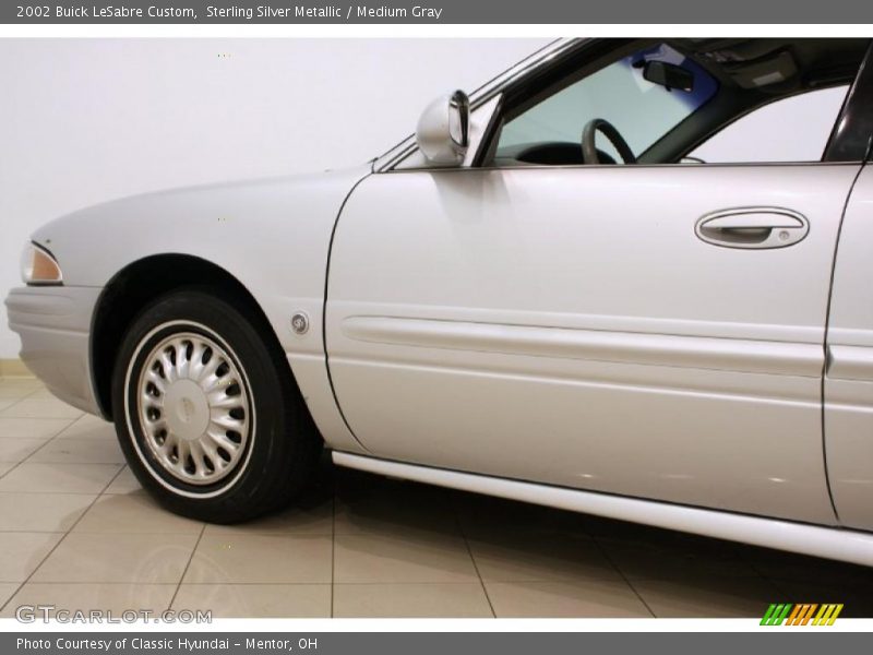 Sterling Silver Metallic / Medium Gray 2002 Buick LeSabre Custom
