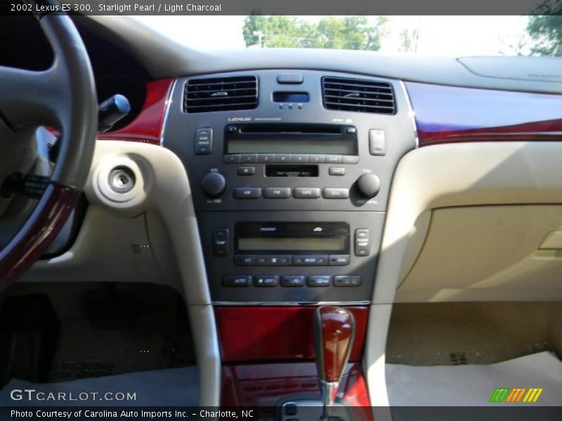 Starlight Pearl / Light Charcoal 2002 Lexus ES 300