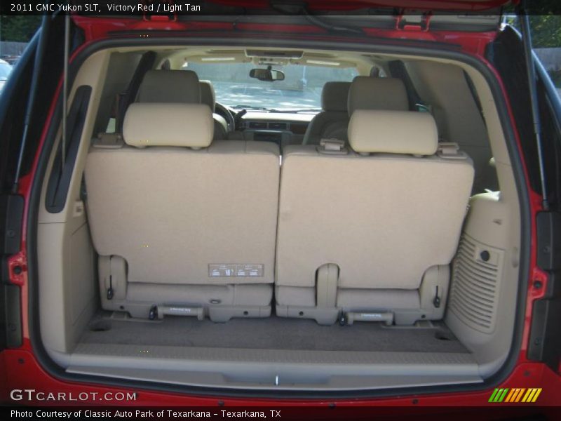 Victory Red / Light Tan 2011 GMC Yukon SLT